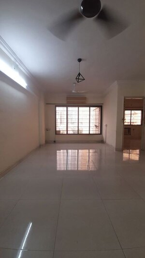 Room in 2 BHK Apartment at Je and Vee Madhuban, Malad East – for Rent