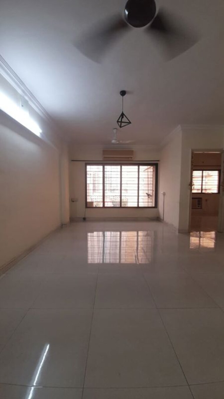 Room, je-and-vee-madhuban 2 Bedroom 650 Sq.Ft. Apartment In Malad East Mumbai 9827644