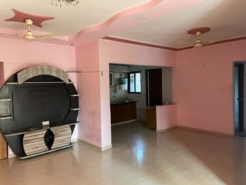 Team Area in 3 BHK Apartment at Satellite – for Sale
