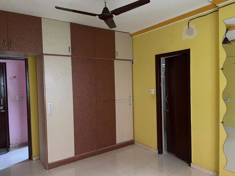 Room, satellite 3 Bedroom 1485 Sq.Ft. Apartment In Satellite Ahmedabad 9827606