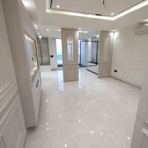 Room in 3.5 BHK Apartment at DLF The Ultima, Sector 81 – for Sale