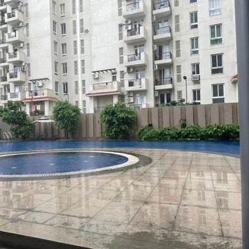 Swimming Pool in 2.5 BHK Apartment at Emaar Emerald Estate, Medawas – for Rent