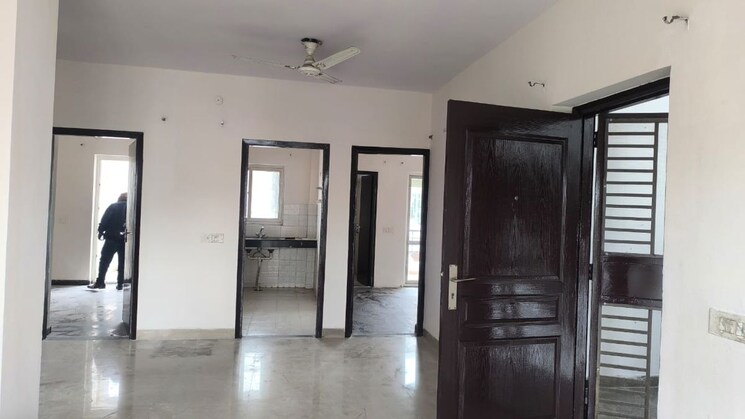 Living Room, bptp-park-81 3.5 Bedroom 2200 Sq.Ft. Apartment In Sector 81 Faridabad 9827667