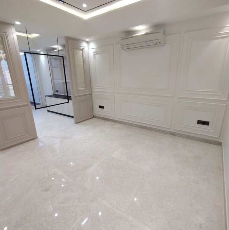 Room, dlf-the-ultima 3.5 Bedroom 2103 Sq.Ft. Apartment In Sector 81 Gurgaon 9827676