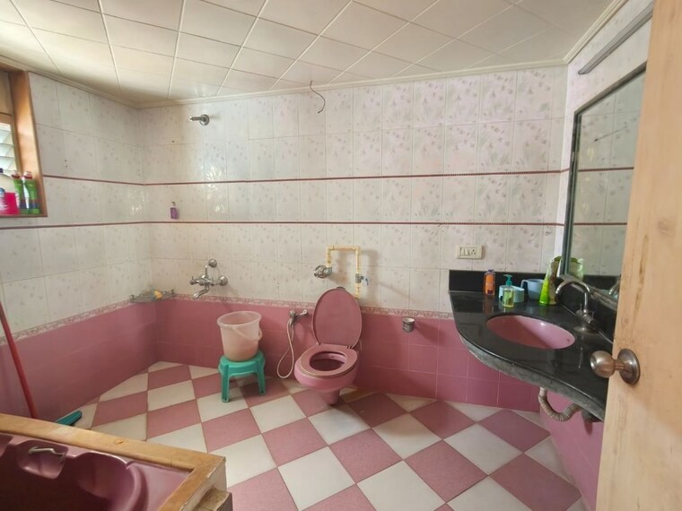 Bathroom, wakad 3.5 Bedroom 3000 Sq.Ft. Villa In Wakad Pune 9827688