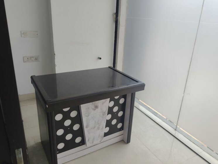 undefined, netaji subhash place Commercial Office Space 269 Sq.Ft. In Netaji Subhash Place Delhi 9827689