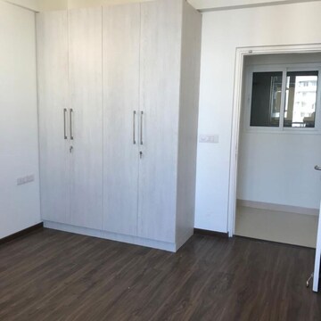 Room in 3 BHK Apartment at Emaar The Enclave, Sector 66 – for Rent