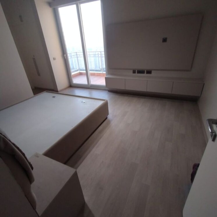 Room, dlf-the-ultima 3.5 Bedroom 2103 Sq.Ft. Apartment In Sector 81 Gurgaon 9827723