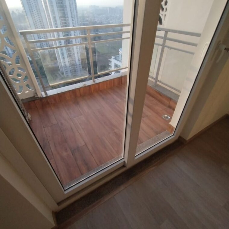 Balcony, dlf-the-ultima 3.5 Bedroom 2103 Sq.Ft. Apartment In Sector 81 Gurgaon 9827723