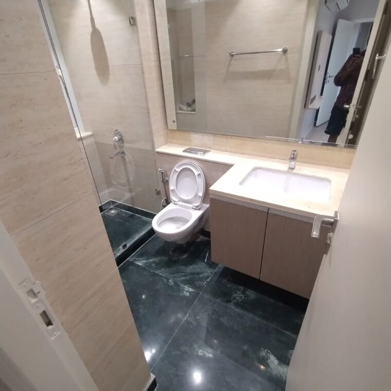 Bathroom, dlf-the-ultima 3.5 Bedroom 2103 Sq.Ft. Apartment In Sector 81 Gurgaon 9827723