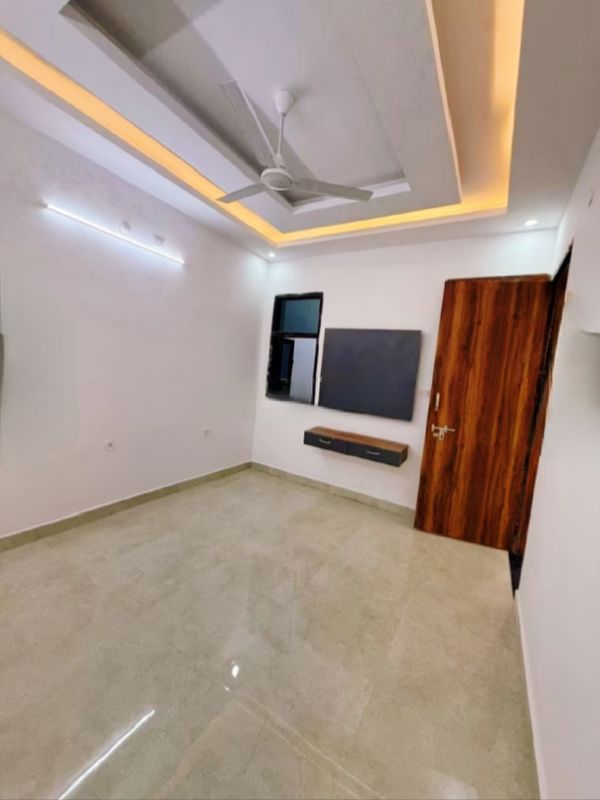 4 BHK + Pooja Room,Servant Room,Study Room,Extra Room Villa For Rent in Vasant Vihar