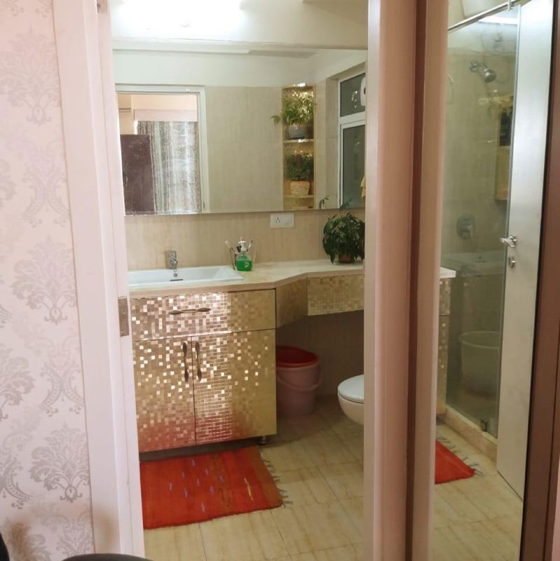 3 BHK Apartment For Sale in DLF Regal Gardens