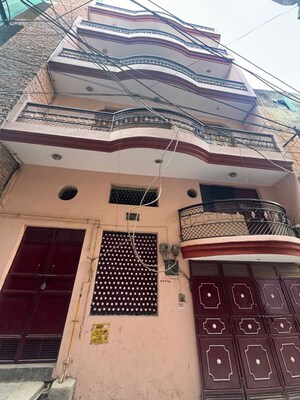 6 BHK Independent House – Exterior View View at Krishna Nagar - for Sale