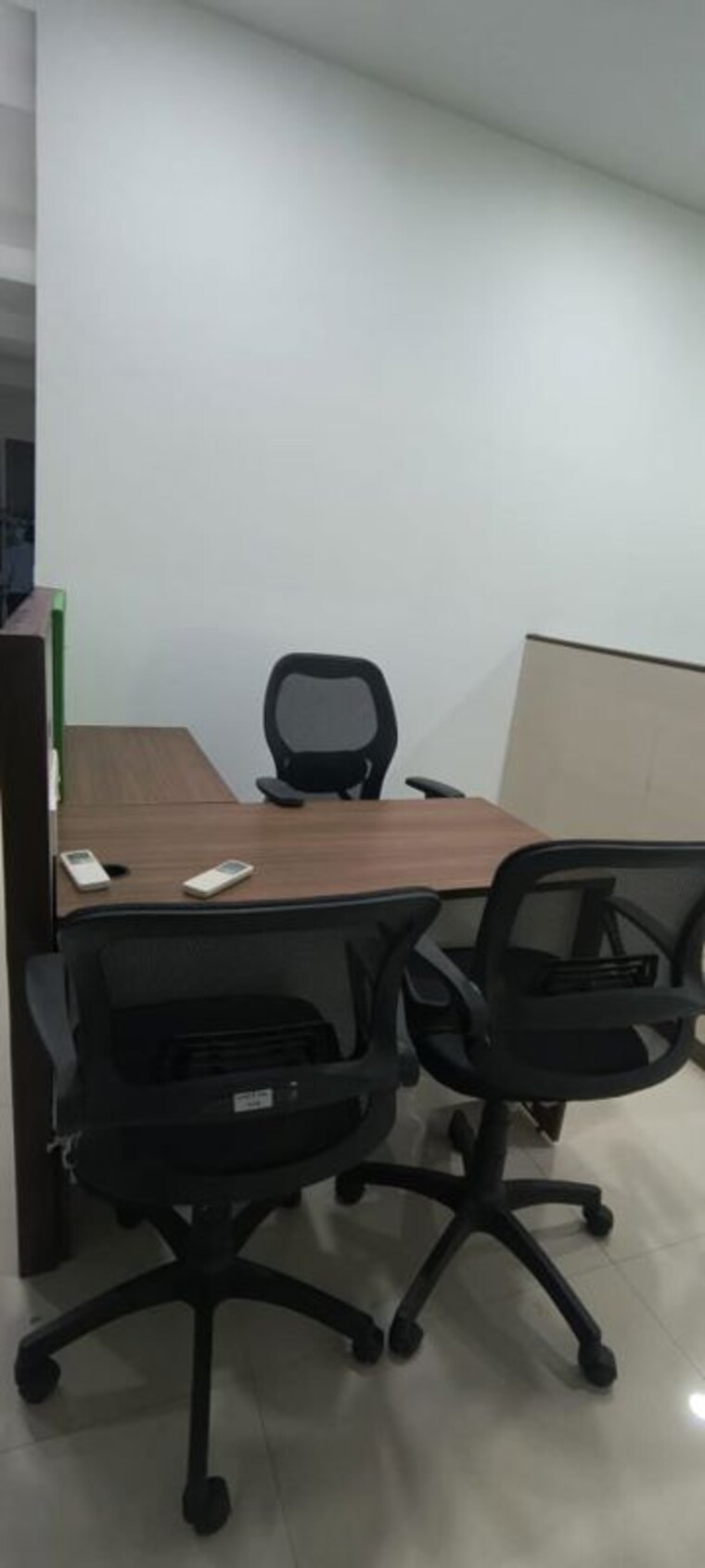 Team Area, lotus-link-square Commercial Office Space 1080 Sq.Ft. In Andheri West Mumbai 9827755