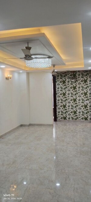 Bedroom in 4 BHK Builder Floor at Aradhya Homes, Sector 67a – for Rent