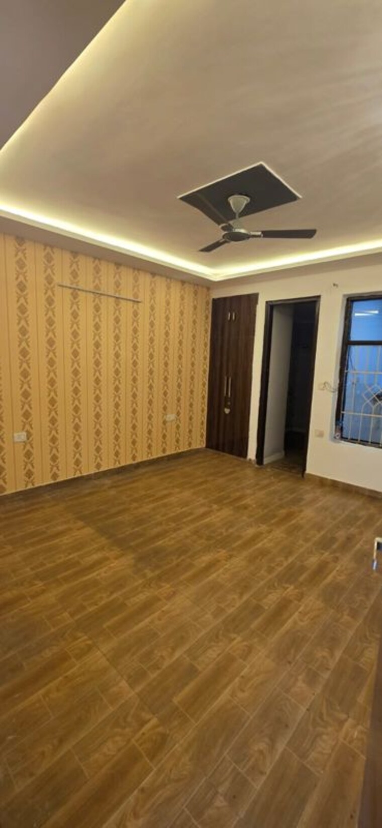 Room, sector 21c 4 Bedroom 500 Sq.Ft. Builder Floor In Sector 21c Faridabad 9827770