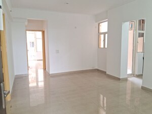 Room in 3 BHK Apartment at Mittal Rajnagar Residency, Raj Nagar Extension – for Rent