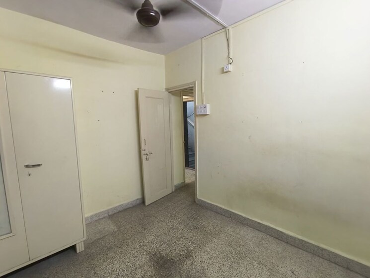 Room, balaji-chs-wadala 1 Bedroom 400 Sq.Ft. Apartment In Wadala Mumbai 9827870