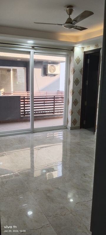 Balcony in 4 BHK Builder Floor at Aradhya Homes, Sector 67a – for Rent