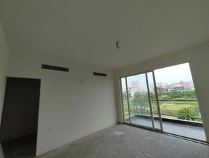 Room in 4 BHK Villa at Godrej Golf Link Villas, Sector 27 Yamuna Expressway – for Rent