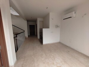 Room in 4 BHK Villa at Godrej Golf Link Villas, Sector 27 Yamuna Expressway – for Rent