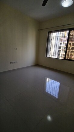 2 BHK Apartment For Rent in Lalani Grandeur