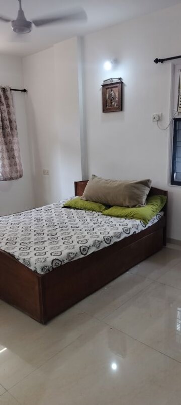 Bedroom in 2 BHK Apartment at Ashirwad CHS Andheri West, Versova – for Rent