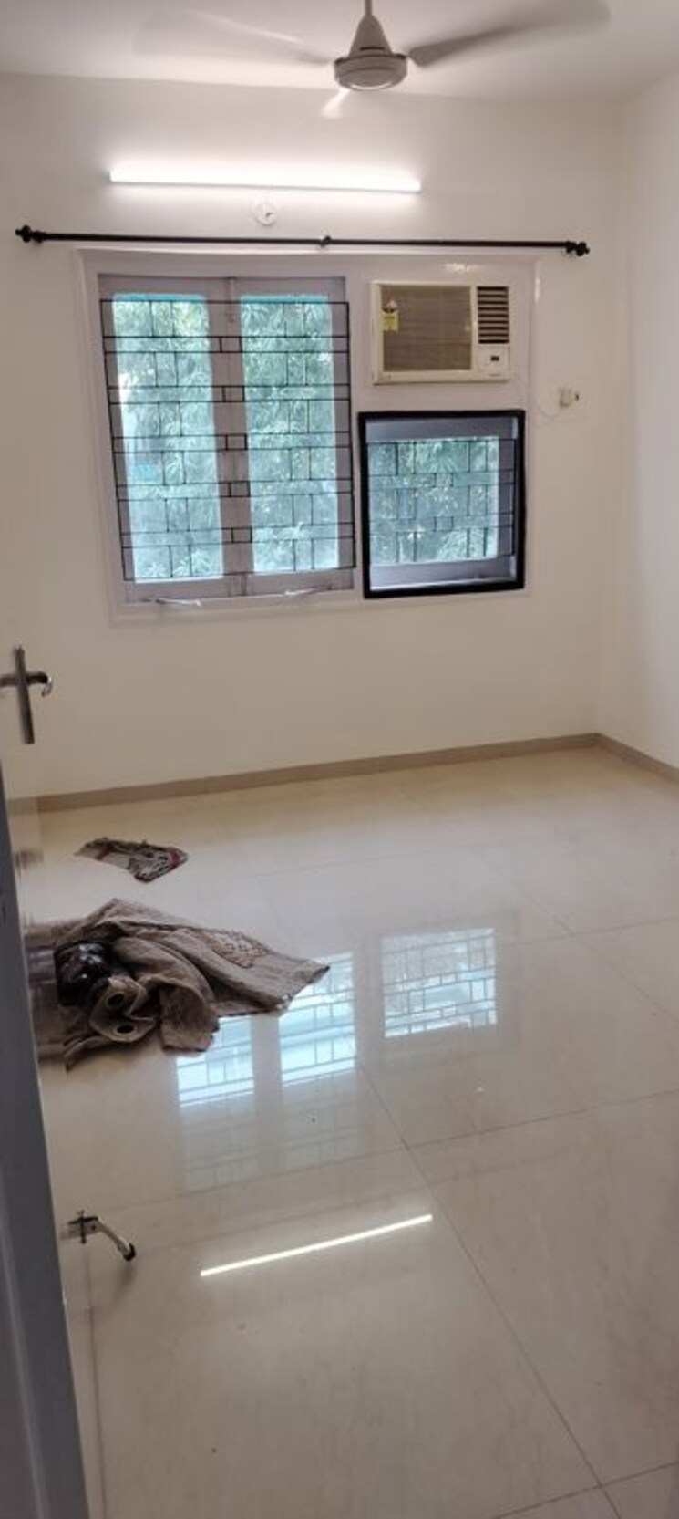 Room, ashirwad-chs-andheri-west 2 Bedroom 730 Sq.Ft. Apartment In Versova Mumbai 9828081