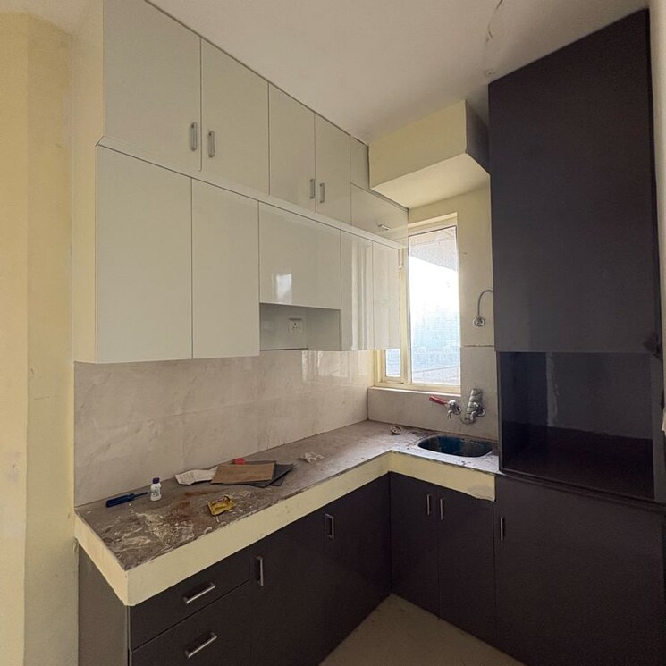 Kitchen, pyramid-altia 2.5 Bedroom 800 Sq.Ft. Apartment In Sector 70a Gurgaon 9828152