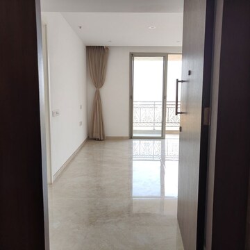 Room in 3 BHK Apartment at Hiranandani Estate, Hiranandani Estate – for Rent