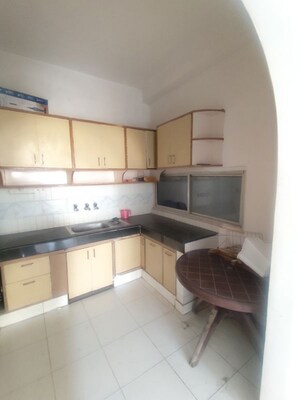 Kitchen in 1 RK Independent House at RWA Apartments Sector 29, Sector 29 – for Rent