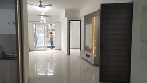 Room in 3 BHK Builder Floor at Smart World Orchard, Sector 61 – for Rent