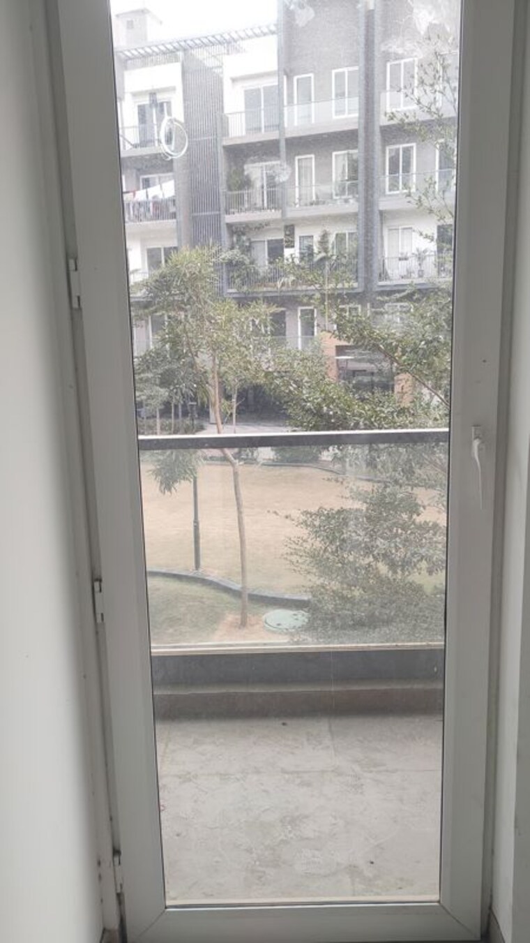 Balcony, smart-world-orchard 3 Bedroom 1595 Sq.Ft. Builder Floor In Sector 61 Gurgaon 9828263