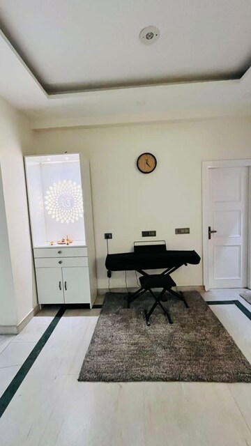 Team Area in 3 BHK Independent House at SS Mayfield Gardens, Sector 51 – for Rent