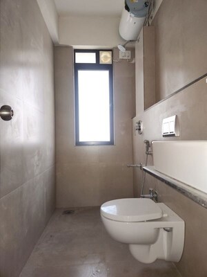 2 BHK Apartment For Rent in K Raheja Raheja Residency, Malad East