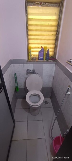 Bathroom in 1 RK Apartment at Mulund West – for Sale
