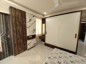 Room in 3 BHK Apartment at Jagdamba Nagar – for Sale