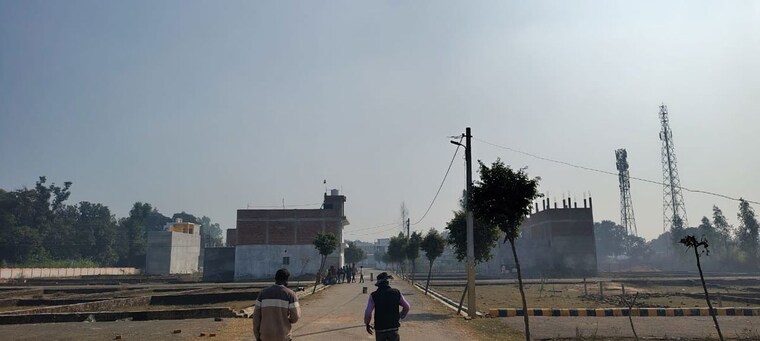 undefined, mohanlalganj  5000 Sq.Ft. Plot In Mohanlalganj Lucknow 9828681