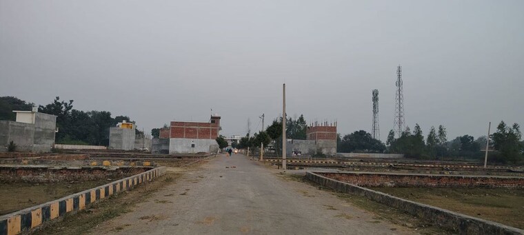 undefined, mohanlalganj  5000 Sq.Ft. Plot In Mohanlalganj Lucknow 9828681