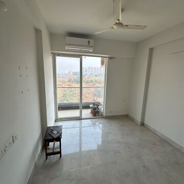 Room in 3 BHK Builder Floor at Signature Global City 92, Sector 92 – for Rent