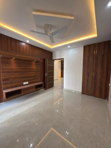 Room in 2 BHK Apartment at Sahastradhara – for Sale