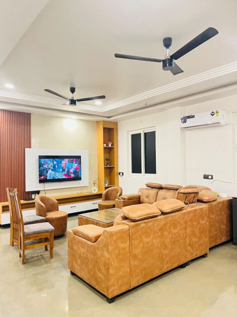 Bedroom, gomti nagar 6+ Bedroom 3200 Sq.Ft. Independent House In Gomti Nagar Lucknow 9829044