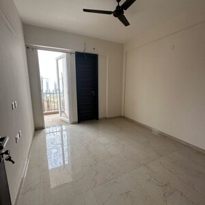 Room in 3.5 BHK Apartment at M3M Soulitude, Sector 89 – for Rent