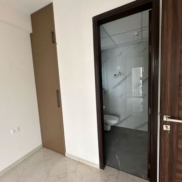 Room in 3.5 BHK Apartment at M3M Soulitude, Sector 89 – for Rent