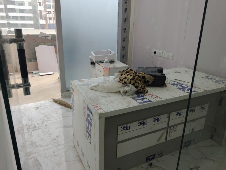 Kitchen, netaji subhash place Commercial Office Space 533 Sq.Ft. In Netaji Subhash Place Delhi 9829147