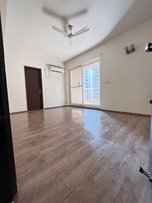 Room in 3 BHK Apartment at ABA Cleo County, Sector 121 – for Rent