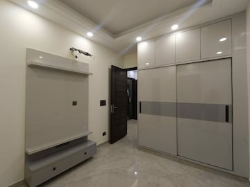 3 BHK Builder Floor For Sale in Raja Puri