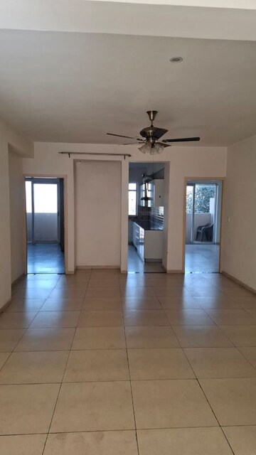 Room in 3 BHK Apartment at Sushma Valencia, International Airport Road – for Rent
