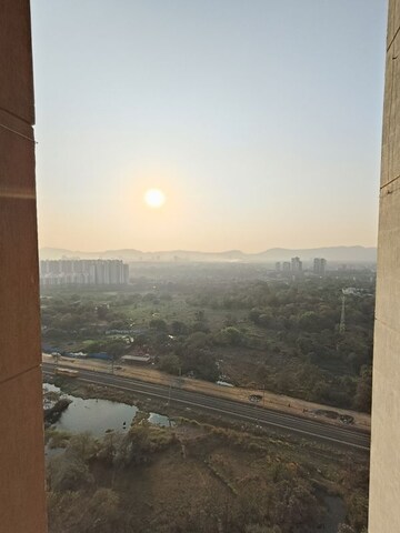 Swimming Pool in 1.5 BHK Apartment at Runwal My City, Dombivli East – for Rent