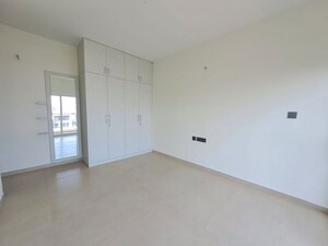 Room in 3 BHK Apartment at Casagrand Boulevard, Hennur Road – for Sale